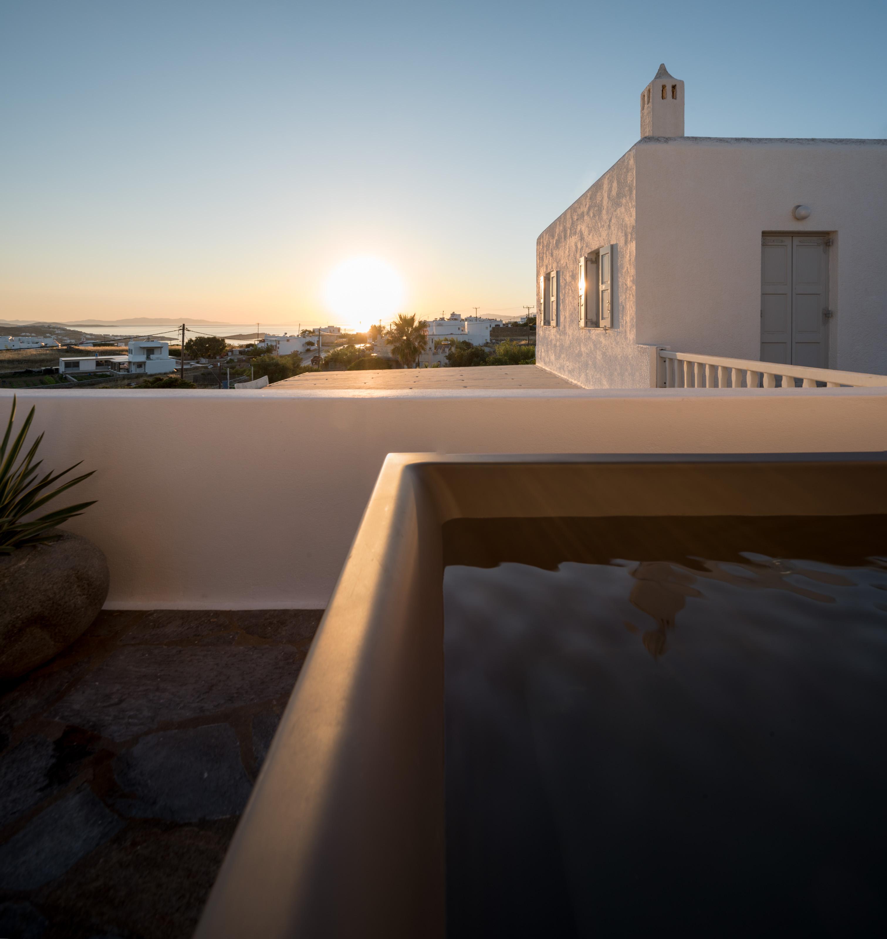 Vrachos Suites Mykonos Mykonos Town Екстериор снимка
